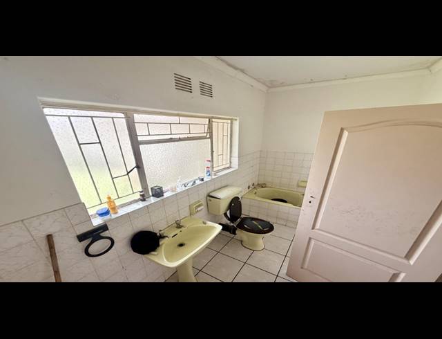 4 BEDROOM HOUSE FOR SALE IN VANDERBIJLPARK SE 7